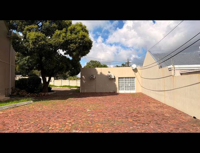 OFFICE PROPERTY TO RENT IN PARKMORE
